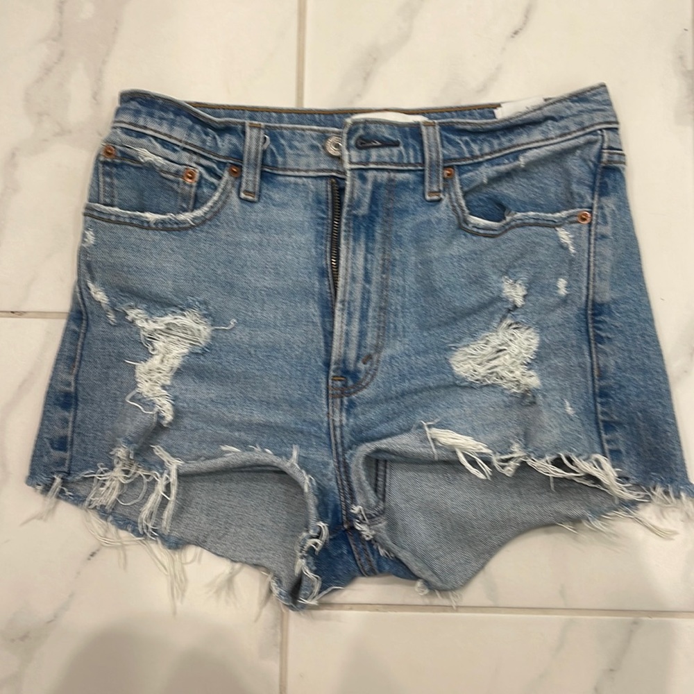 Abercrombie and Fitch high rise mom shorts